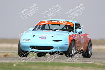 media/Oct-25-2025-CalClub SCCA (Sat) [[34c778dfbe]]/Group 4/Qualifying/